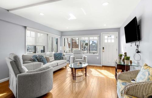 Salisbury Apartment | Serendipity Beach Retreat Nautical Retreat