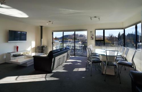 Lake Tekapo House | Serendipity - Lake Tekapo