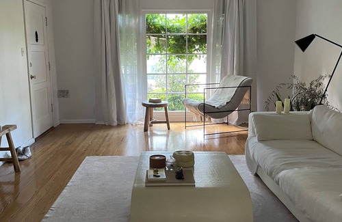 Mid-Wilshire Apartment | Serene 1-bedroom apartment in the heart of Los Angeles