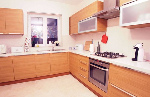 St. Paul's Bay Apartment | Serene 2 bedroom apartment with breathtaking views right on the water