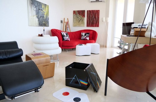 St. Paul's Bay Apartment | Serene 2 bedroom apartment with breathtaking views right on the water