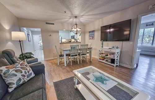 Arcadian Shores Cabin | Serene 2 bedroom, 2 bath lodge, with full access to amenities, 101AC