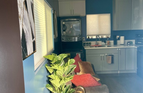 Paramount Apartment | Serene and Pure Haven w/state of the art Decor and Amenities