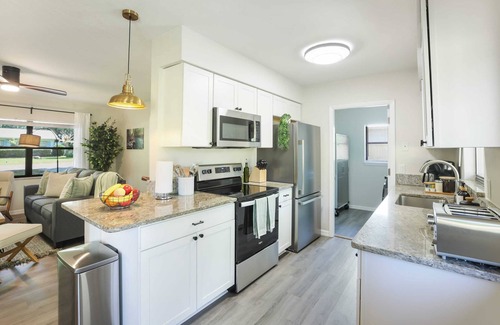 High Springs House | Serene at the Springs - New Reno & Tesla Charger