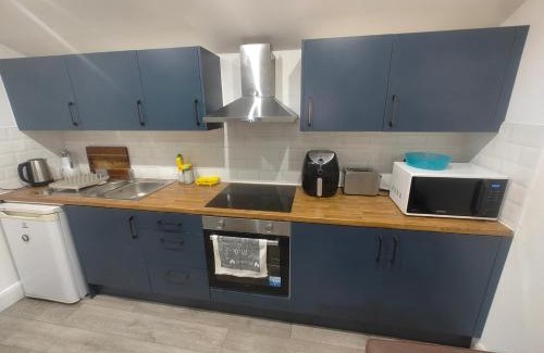 Southall Green Apartment | Serene City Escape in Southall