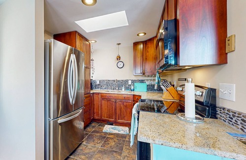 Biddeford Pool House | Serene Coastal Retreat with Breathtaking Ocean Views and Fire pit