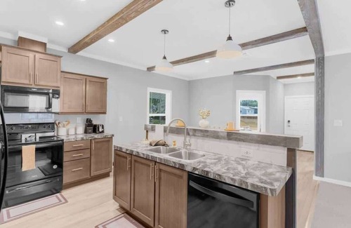 Dade City House | 🌴 Serene Dade City Escape | Cozy Comfort Meets Resort-Style Living!