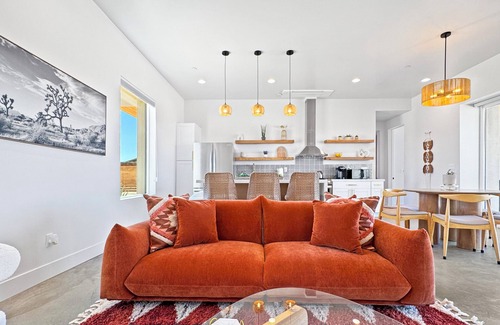 Joshua Tree House | Serene Desert Sanctuary - Pool, Hot Tub, Sauna & More in a Stunning New Home!