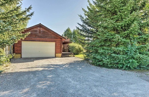 Driggs Cottage | Serene Driggs Cabin ~ 10 Mi to Grand Targhee!