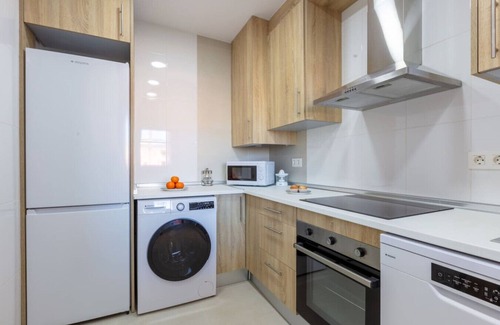 Los Alcazares Apartment | Serene Escape Near the Sea Pool and Private Parking