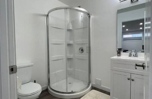 Saskatchewan House | Serene Haven in Harbour Landing