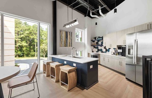 East Raleigh Apartment | Serene Living 5 Min From Downtown