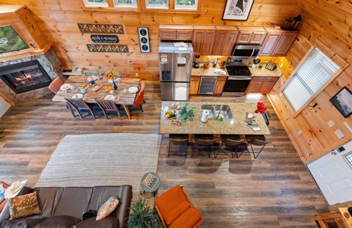 Sevierville Cabin | Serene Mountain Retreat by Ghosal Luxury Lodging