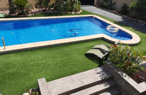 Los Valientes Villa | Serene mountain views Spacious garden and sole use of the 10x5m pool