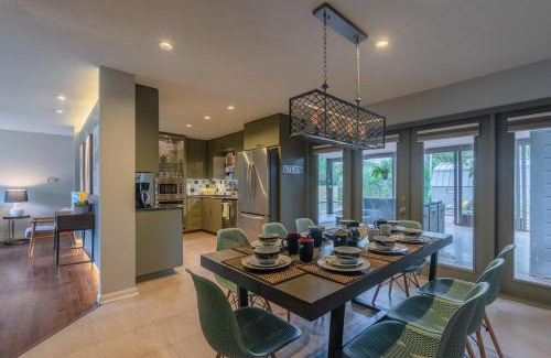 Shearer Hills - Ridgeview House | Serene Pool & Firepit In Stunning Home By Airport