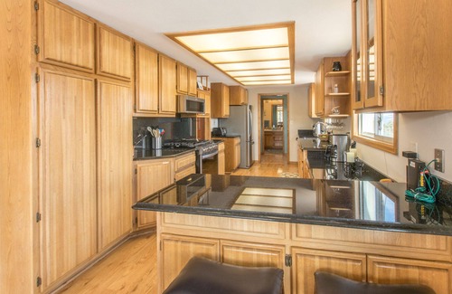 Loghill Village House | Serene Ranch Home-On Log Hill Mesa-Mountain Views & A/C