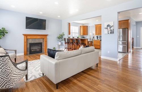 Springfield House | Serene retreat in this spacious home! Game Room!