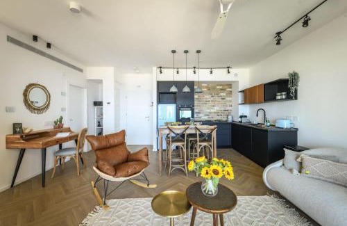 Jaffa Apartment | Serene Studio Apt w Balcony Overlooking the Sea with Shelter by Sea N' Rent