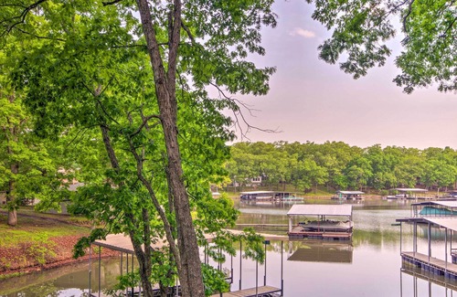 Sunrise Beach Cabin | Serene Sunrise Beach Cabin w/ Private Dock!