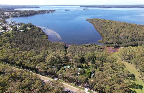 St. Georges Basin House | Serenity 222 The Estate in Jervis Bay