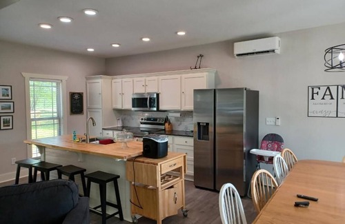 Stoney Point Landing House | Serenity Cove on Smith Lake