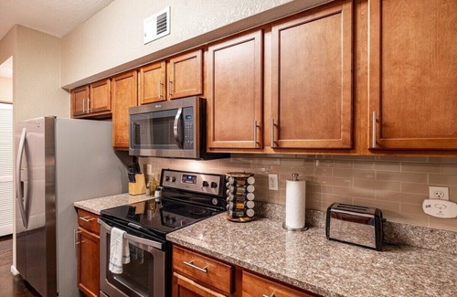 Channel District Apartment | π Serenity in Channelside + DBL Master 2/2 MidRise
