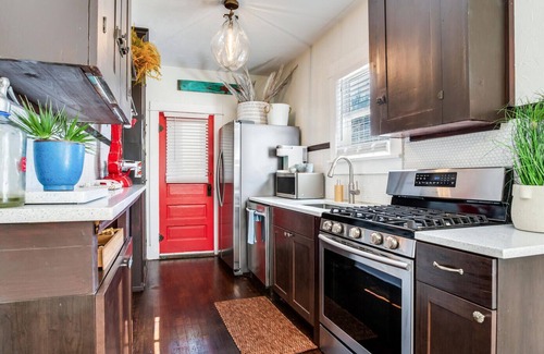 Historic Old Northeast House | Serenity in Hist. Northeast -walk Downtown & Bay