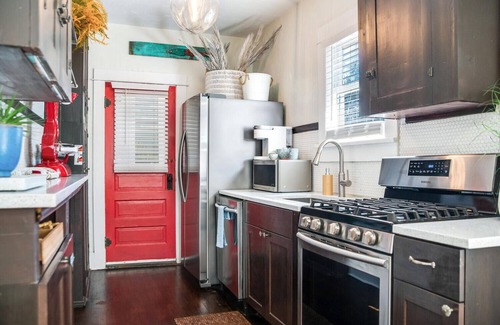 Historic Old Northeast House | Serenity in Hist. Northeast -walk Downtown & Bay