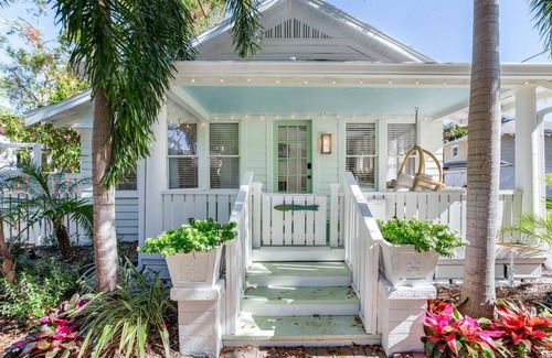 Historic Old Northeast House | Serenity in Hist. Northeast -walk Downtown & Bay