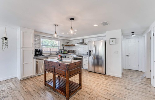 North Kenwood House | Serenity in North Kenwood