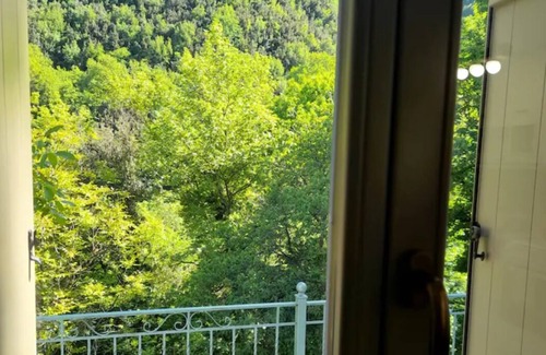 Zagora-Mouresi Cottage | Serenity Living Pelion Cottage away from the wolrd, above it all.