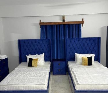 Sukkur Bed & Breakfast | Serenity Lodge Guest House