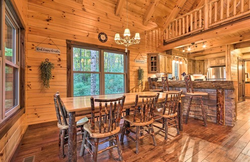 Logan Cabin | 'Serenity Now' Cabin w/Fire Pit + Game Room!
