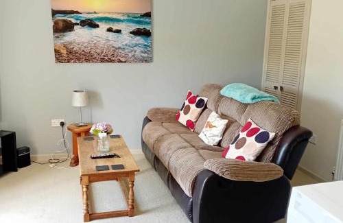 St Ishmaels Apartment | Set in a lovely village Just off coastal path