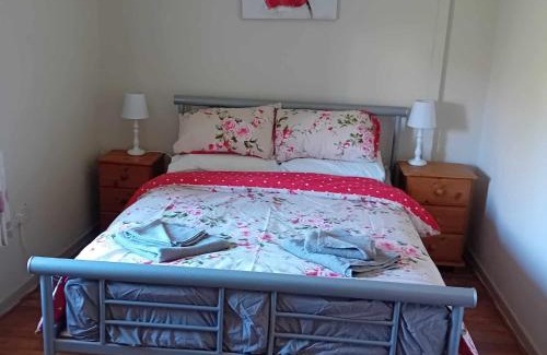St Ishmaels Apartment | Set in a lovely village Just off coastal path