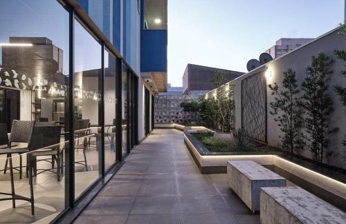 Zona 01 Apartment | Seu Refúgio Sofisticado no Centro de Maringá