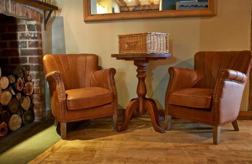 Moreton Hotel | Seven Stars