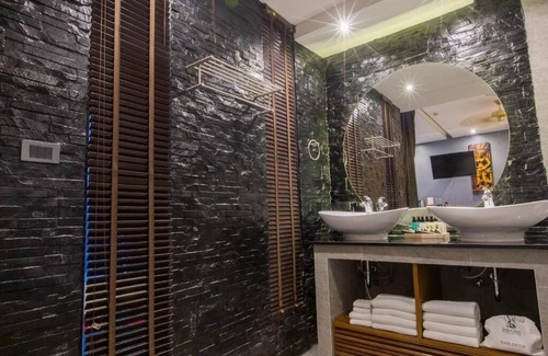 Patong Resort | (SHA+)Premium Deluxe with Plunge Pool suite(A)