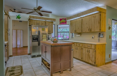 Jupiter Farms House | SHADEY ACRES - HEATED POOL/SPA FAST WIFI PET FRIENDLY ECO-RETREAT NEAR BEACHES