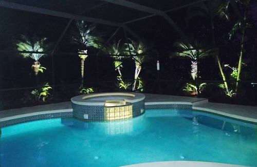 Jupiter Farms House | SHADEY ACRES - HEATED POOL/SPA FAST WIFI PET FRIENDLY ECO-RETREAT NEAR BEACHES