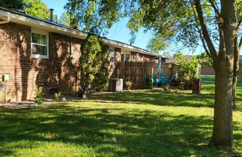 Olney House | Shady Shelter - Quiet Comfort, Family Friendly - close to everything!