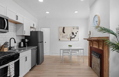 Shadyside Apartment | Shadyside/Central @1 Spacious and Modern 1Bdr with Free Parking