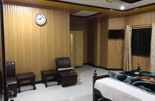 Dhirkot Hotel | Shalimar Hotel and Restaurant