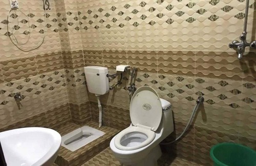 Dhirkot Hotel | Shalimar Hotel and Restaurant