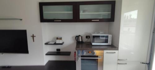 Civate Apartment | Shangri-la