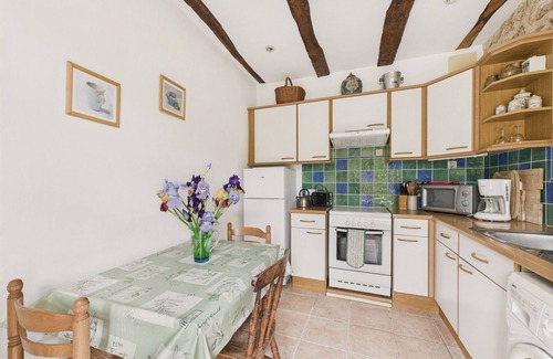 Montignac Ski Chalet | Shared pool and wooded grounds - house for 4