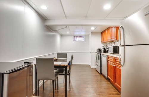 Englewood Apartment | Shared Yard, 4 Mi to NYC: Englewood Apartment!