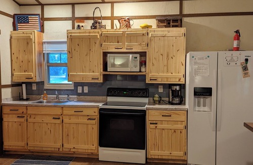 Golconda Apartment | Shawnee Pines Lodging - #2 Cute Studio