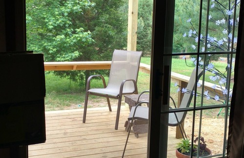 Golconda Apartment | Shawnee Pines Lodging - #2 Cute Studio