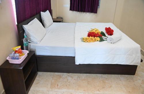 Mysore Hotel | Sheethal comforts-Chamundi hill view